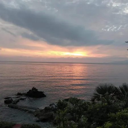 Alle Due Torri, Sulla Roccia A Picco Sul Mare * Altavilla Milicia