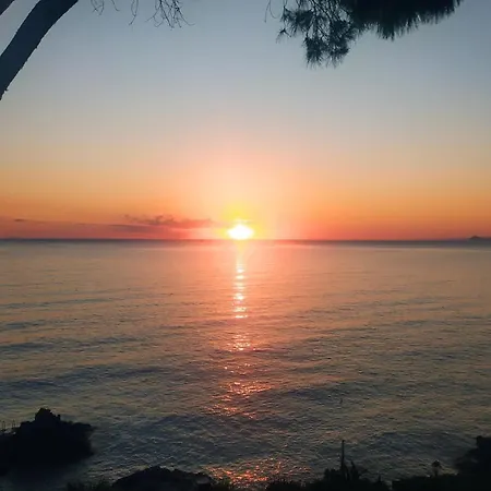 Alle Due Torri, Sulla Roccia A Picco Sul Mare Дом отдыха Альтавилла-Милича