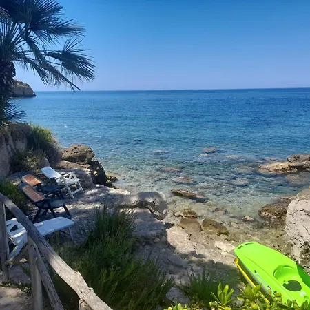 Alle Due Torri, Sulla Roccia A Picco Sul Mare Дом отдыха *