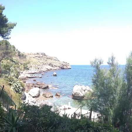 بيت للعطل Alle Due Torri, Sulla Roccia A Picco Sul Mare *