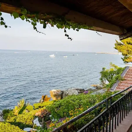 بيت للعطل Alle Due Torri, Sulla Roccia A Picco Sul Mare *