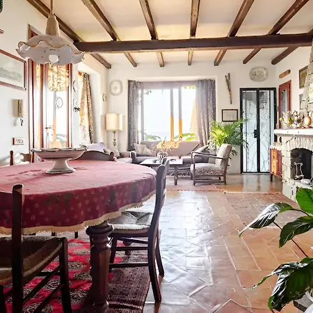 بيت للعطل Alle Due Torri, Sulla Roccia A Picco Sul Mare *