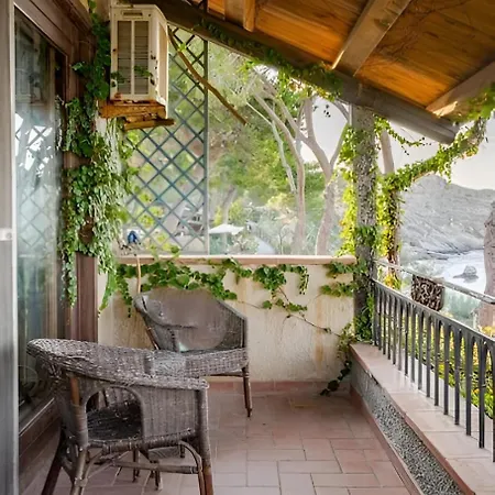 بيت للعطل Alle Due Torri, Sulla Roccia A Picco Sul Mare *