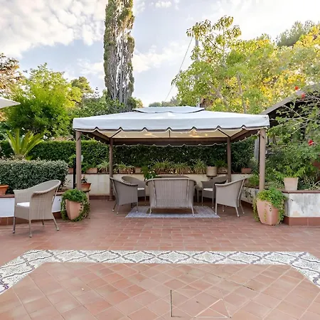 Holiday home Alle Due Torri, Sulla Roccia A Picco Sul Mare
