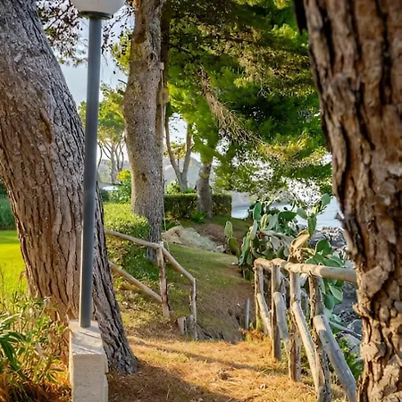 Alle Due Torri, Sulla Roccia A Picco Sul Mare بيت للعطل *
